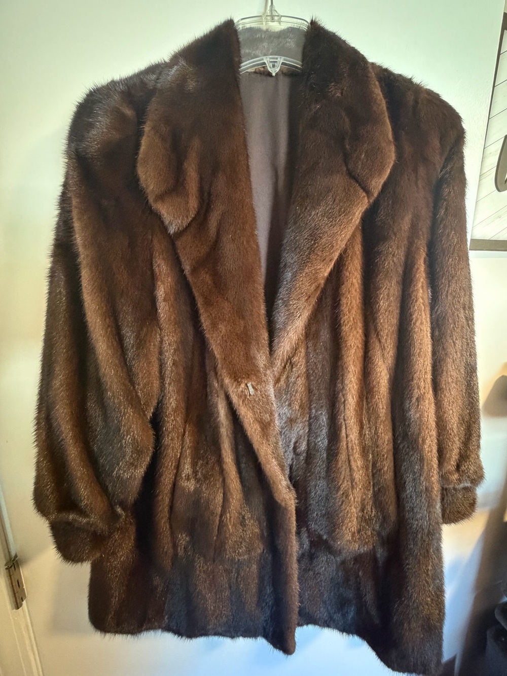 Women's Brown Mink Fur Coat - Luxurious Soft-Feel Outerwear